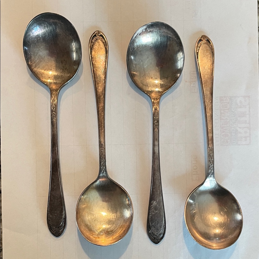 Lovelace by 1847 Rogers Bros IS 1936 Spoons set of 4